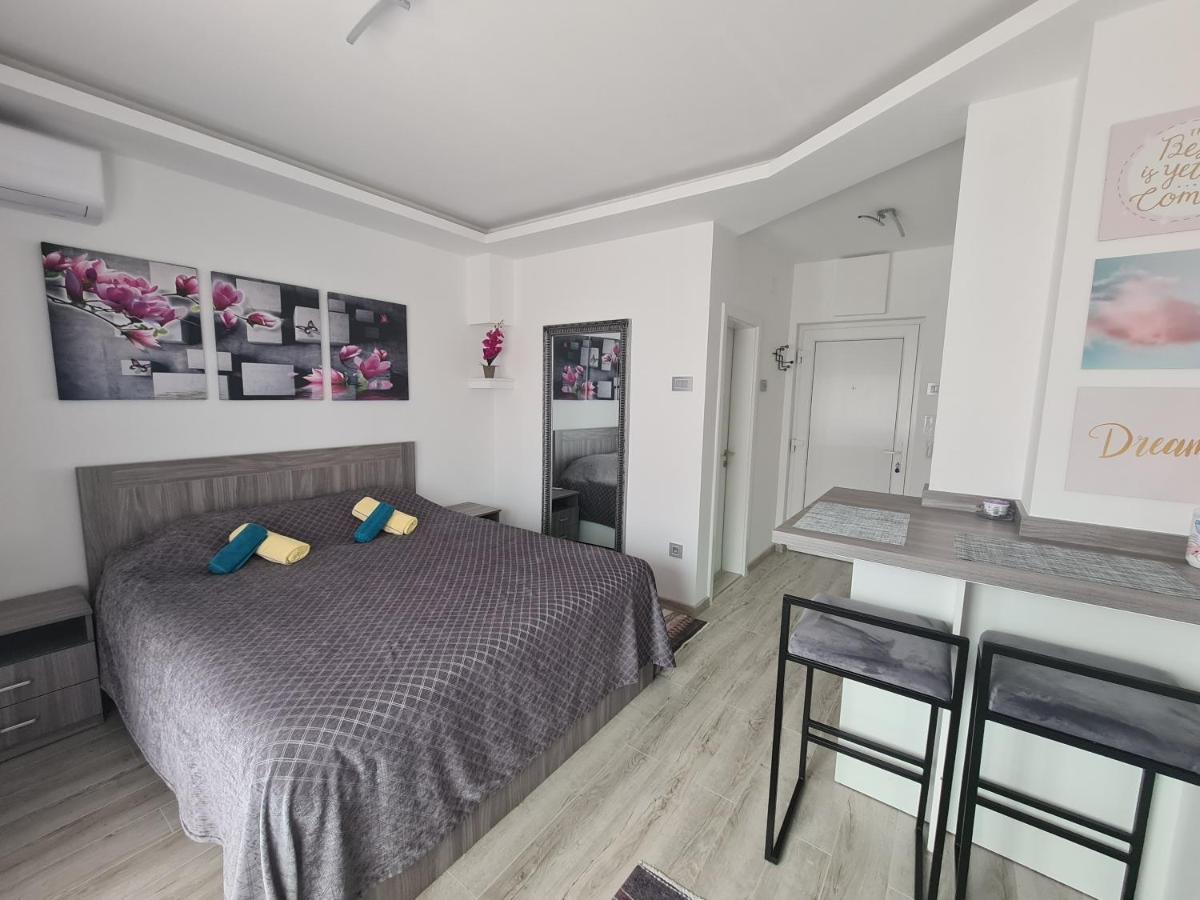 Ema Apartman - B&B
