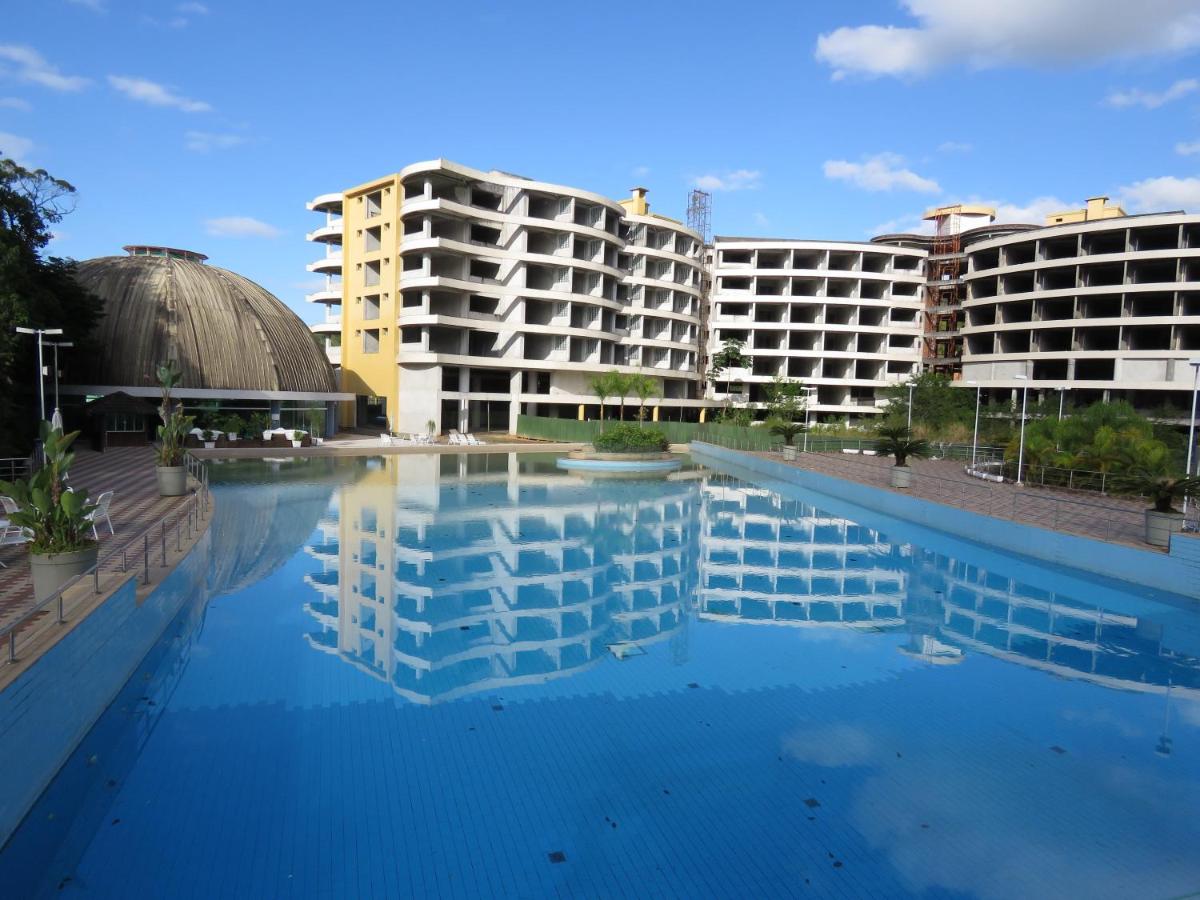 Belíssimo resort com águas termais - B&B