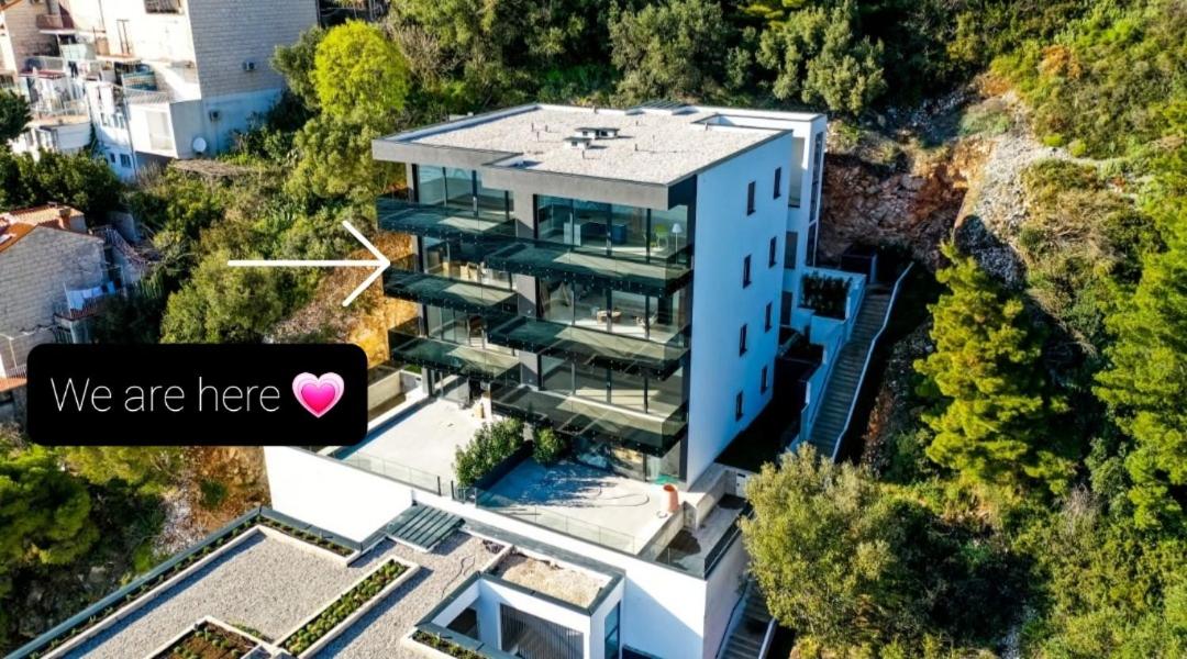 New & Luxury 5* with Breathtaking View- Kiki Lu Apartment - B&B