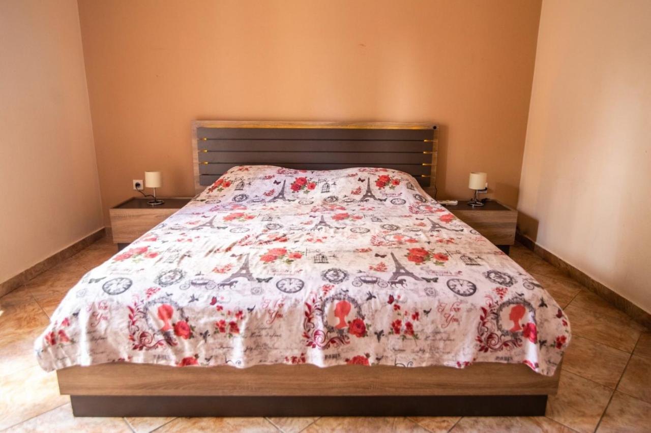 Deluxe Doppel-/Zweibettzimmer