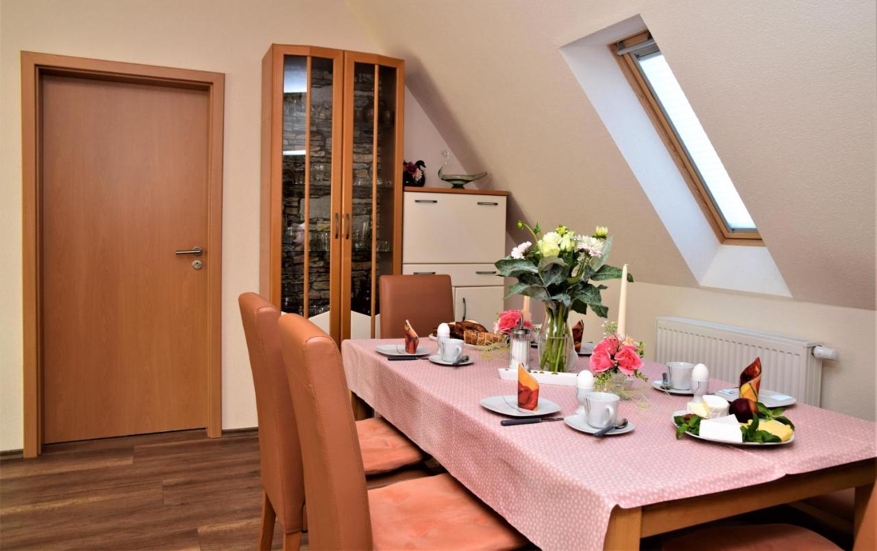 Ferienwohnung Anneliese am Stadttor - B&B Hornbach