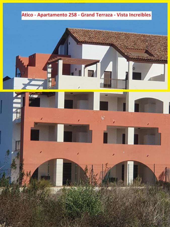 SEA AND SUN Luxury Penthouse Apartment - Chambres d’hôtes