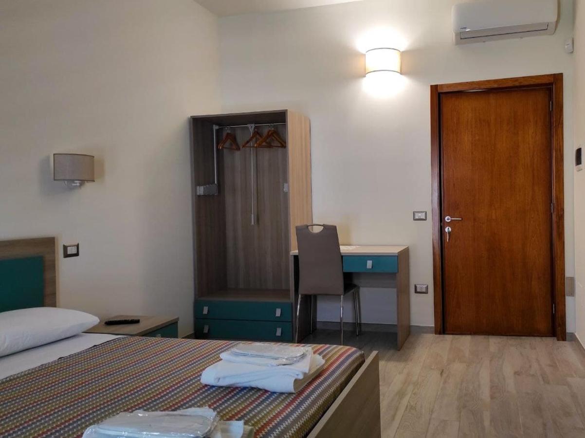 Chambre Double - Accessible aux Personnes à Mobilité Réduite
