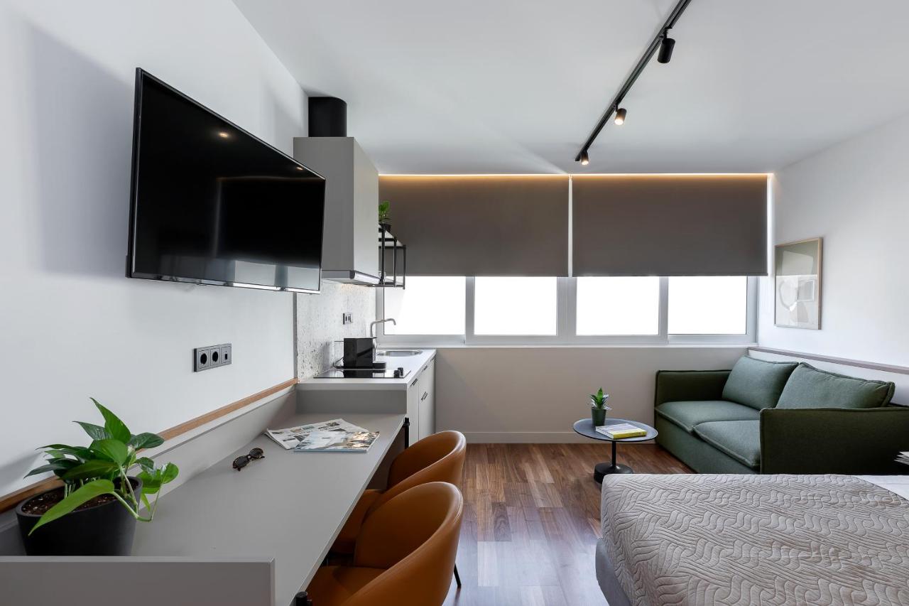 Studio Lit Queen-Size de Luxe 