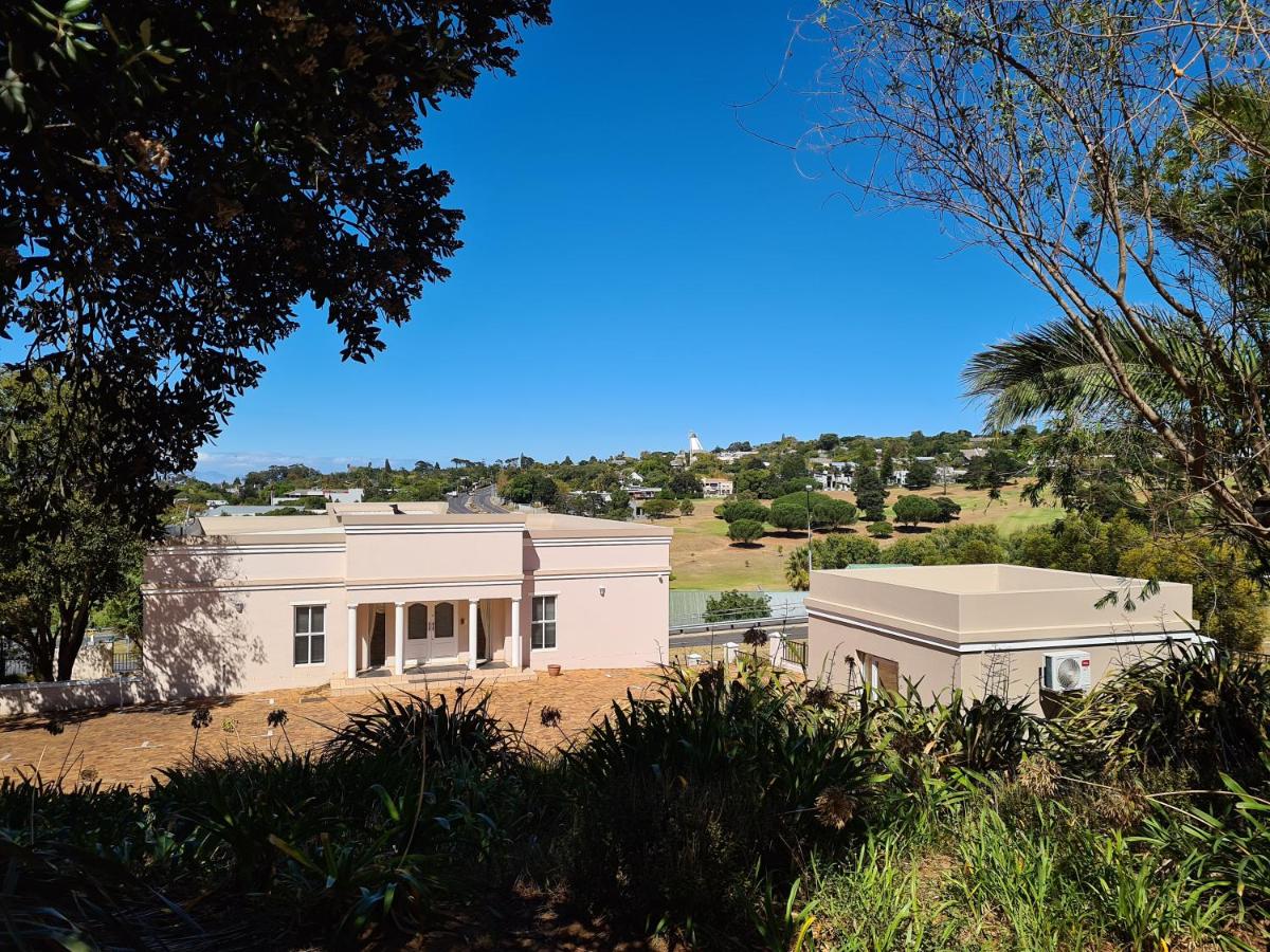 Bell Rosen Guest House - Bed and Breakfast