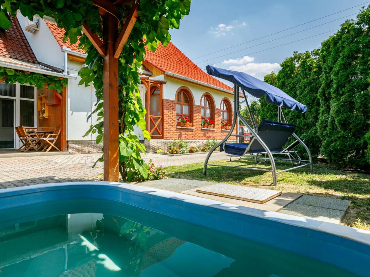 B&B Balatonszárszó - Apartment Swing by Interhome - Bed and Breakfast Balatonszárszó