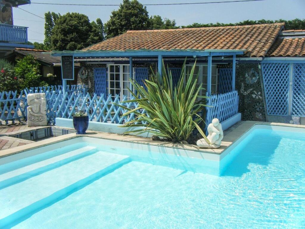 Bungalow con patio