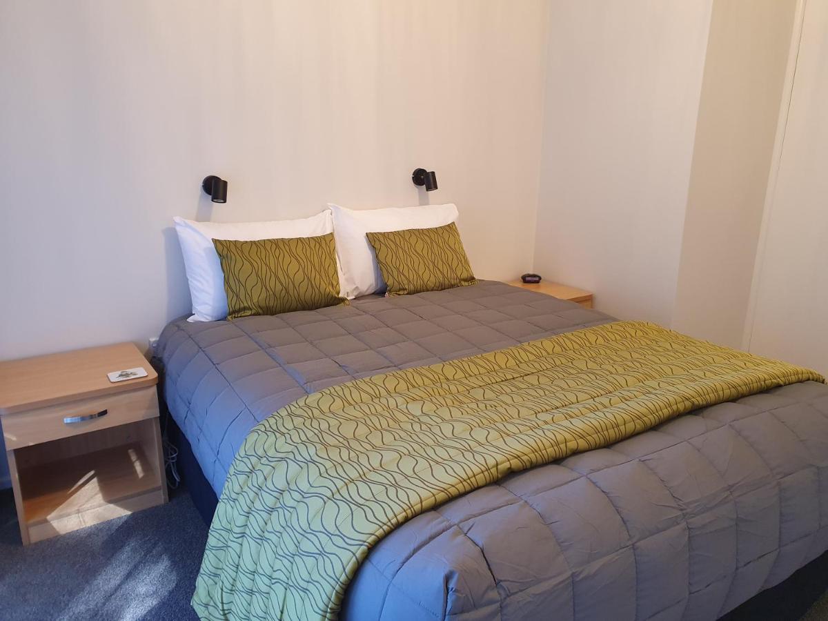 Estudio Deluxe con cama grande 