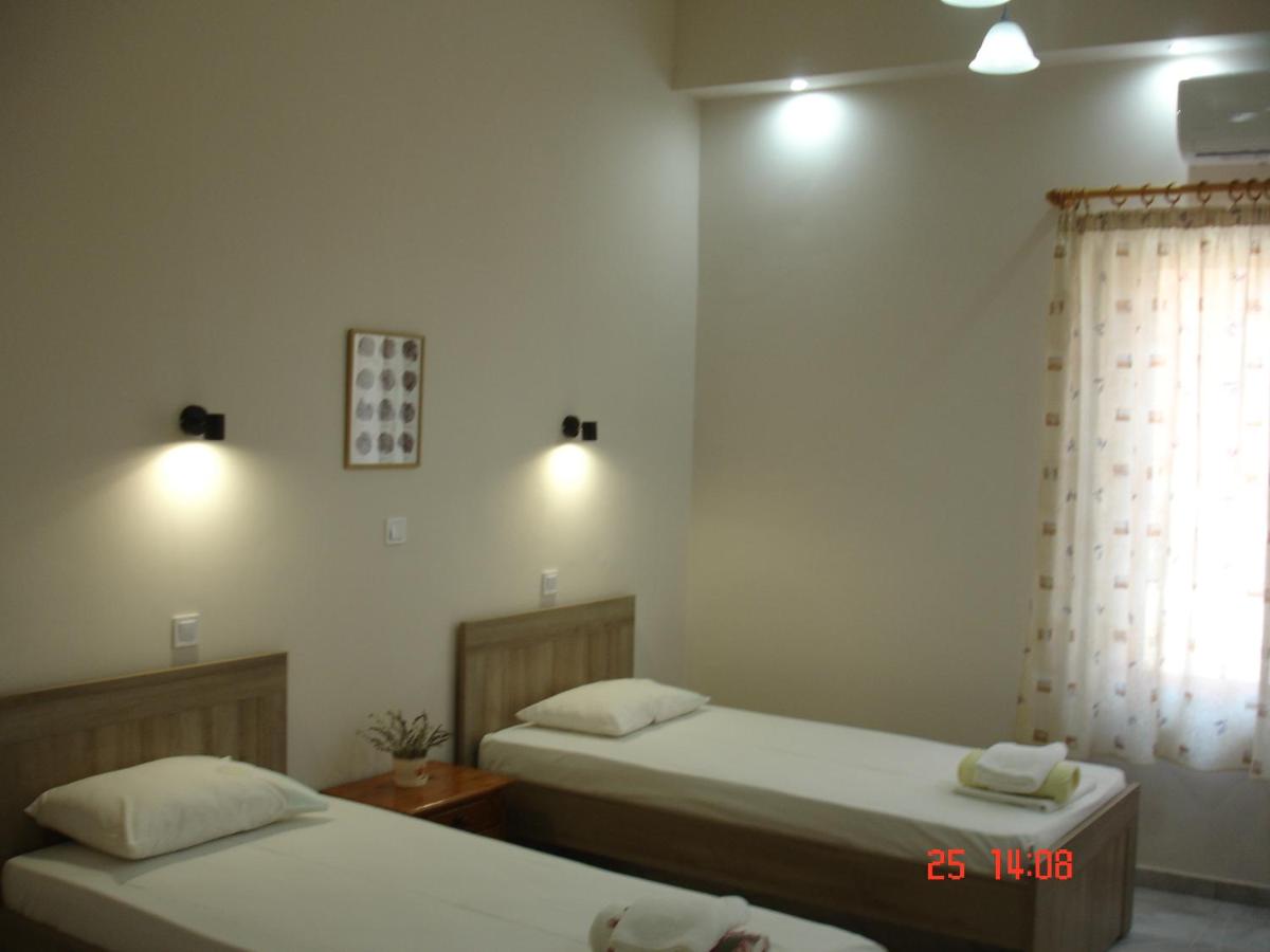 Doppel-/Zweibettzimmer mit eigenem Bad