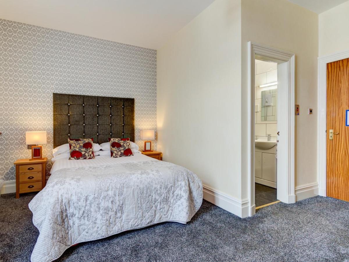 Chambre Lits Jumeaux avec Douche