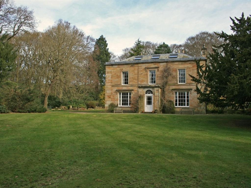 B&B Lanchester - Burnhopeside Hall - Bed and Breakfast Lanchester