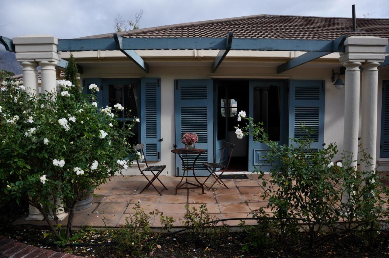 Blueberry Hill Cottages - B&B
