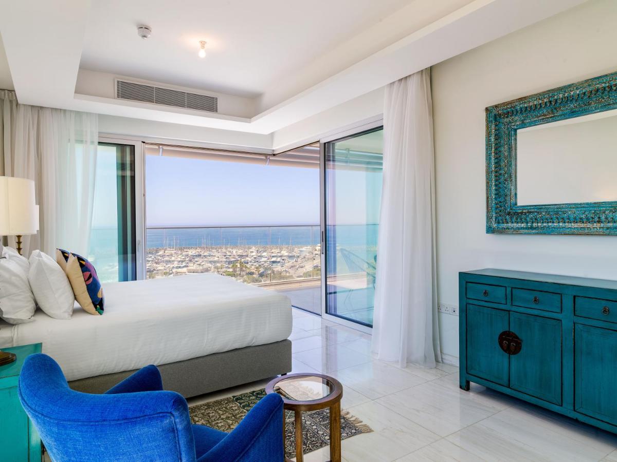 Two Bedroom Luxury Apartment 5E