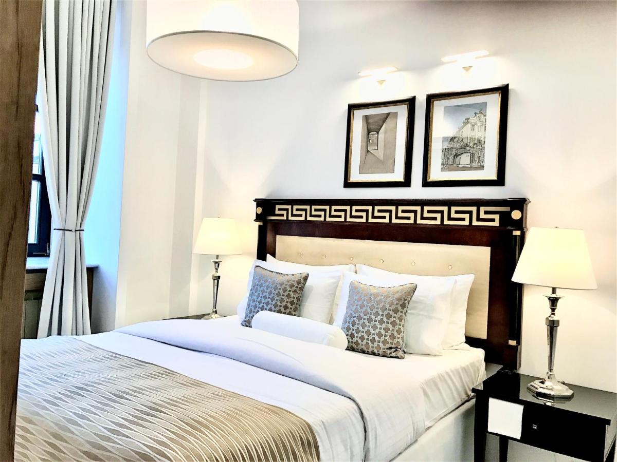 Luxury Deluxe Suite with Old Town Market Square view 