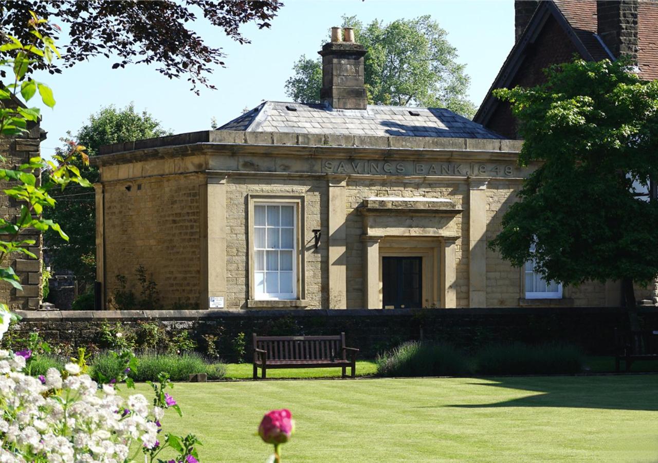 Beautiful old bank in Bakewell - Chambres d’hôtes