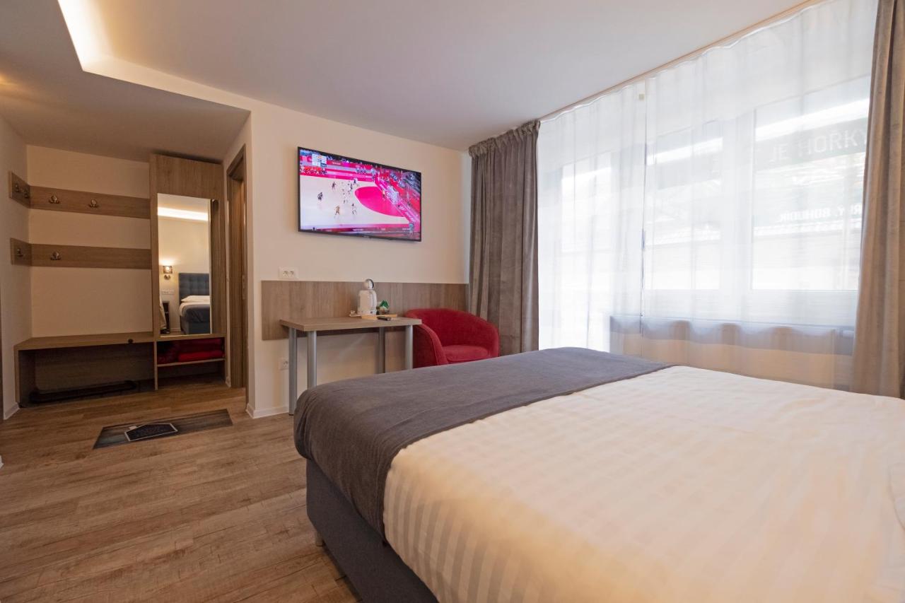 Double Room with Terrace