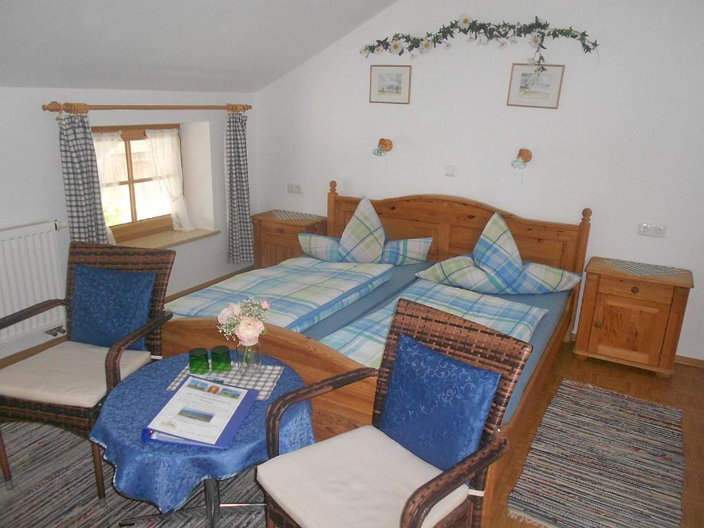 Chambre Triple avec Salle de Bains Privative