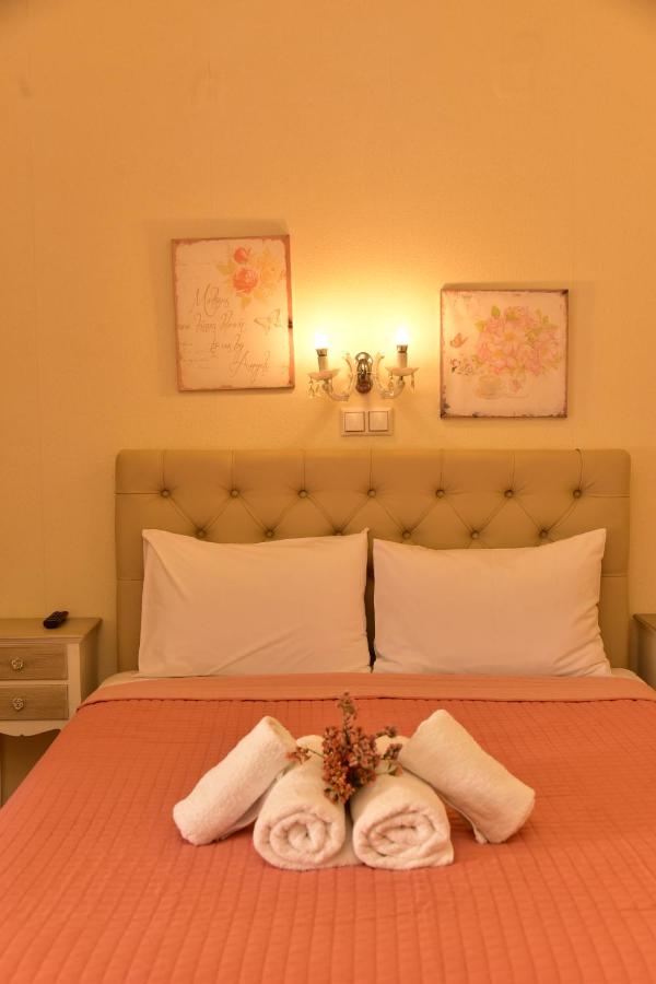 Camera Matrimoniale con Vista Mare Laterale