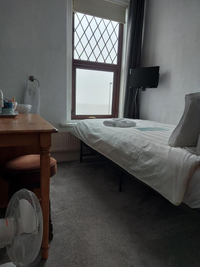 Standard Single Room with Sea View