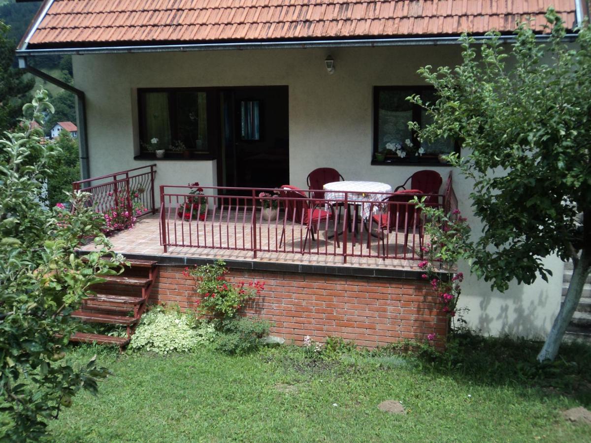 B&B Nova Varoš - Zeleni dom - Bed and Breakfast Nova Varoš