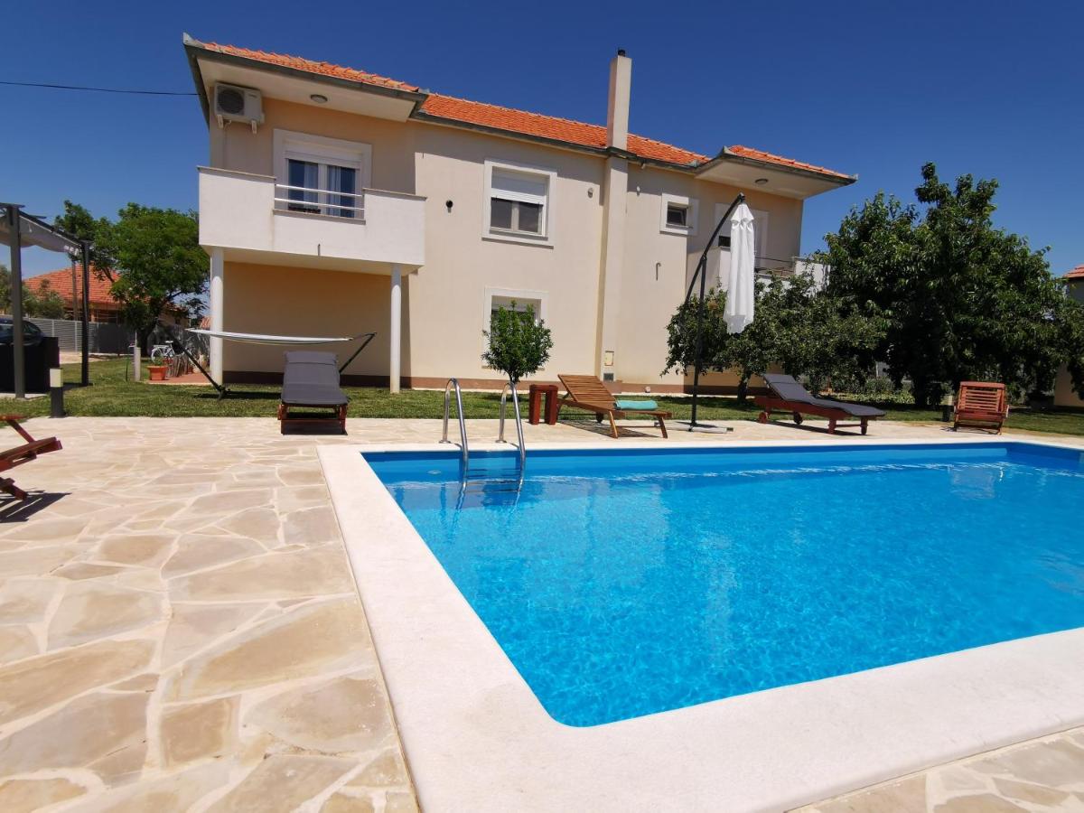 B&B Galovac - Apartment Amelie - with pool and sauna! - Bed and Breakfast Galovac