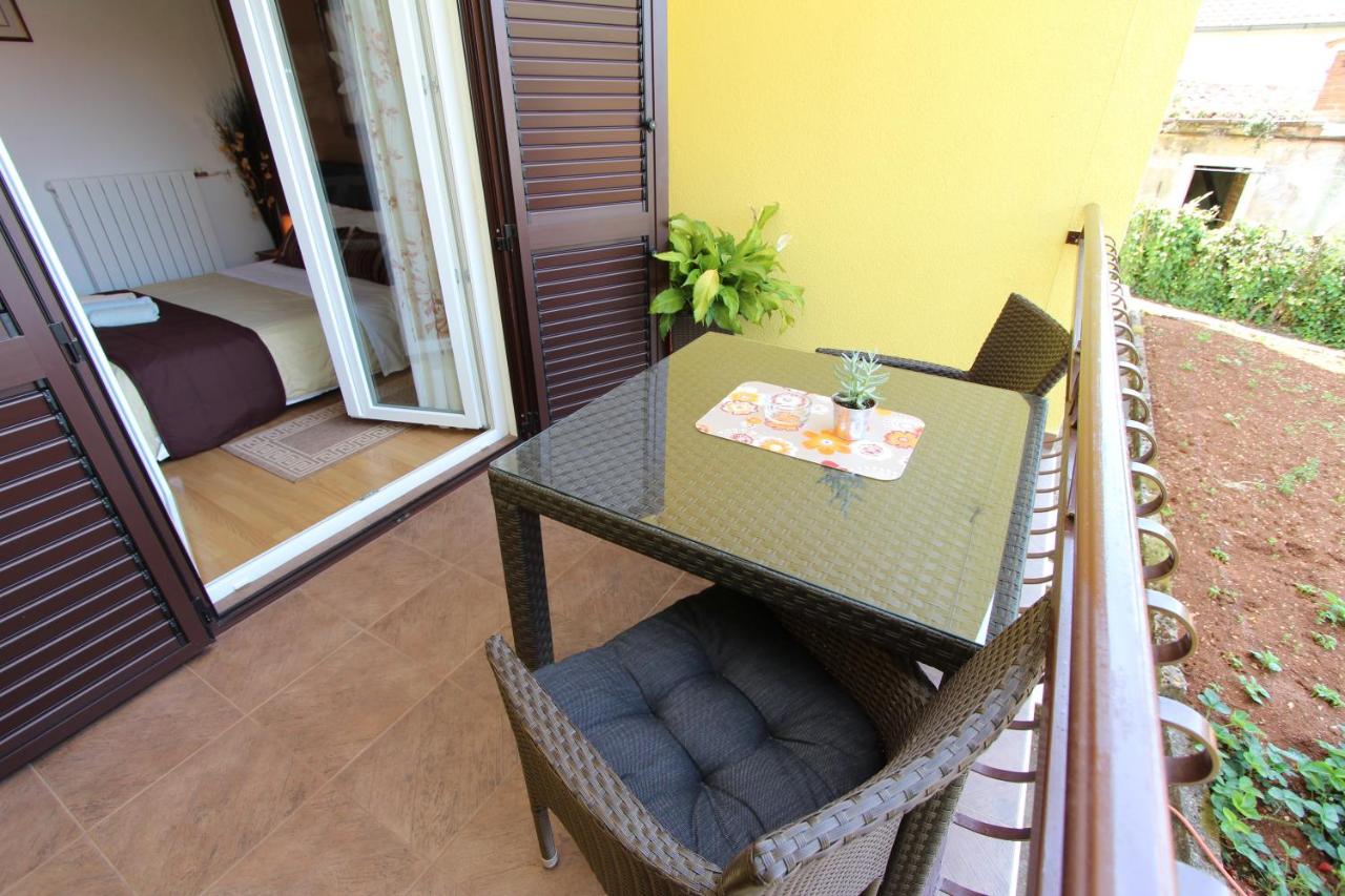 Appartamento con 1 Camera da Letto e Vista Mare 