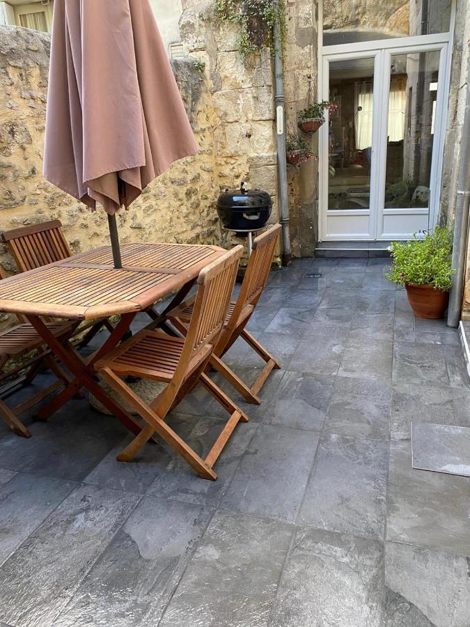 La Maison des Remparts - Gite 3 etoiles pour 8 pers a Loches - B&B