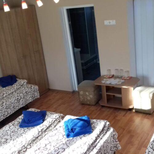 Camera Matrimoniale con Letto Supplementare