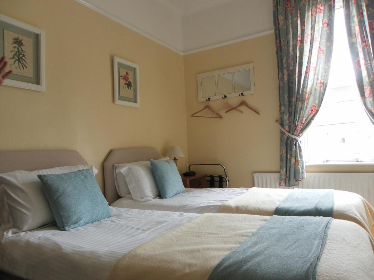 Double or Twin Room with Private External Bathroom