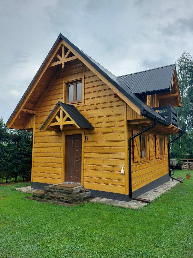 KANADYJKA domki drewniane - B&B Niedzica