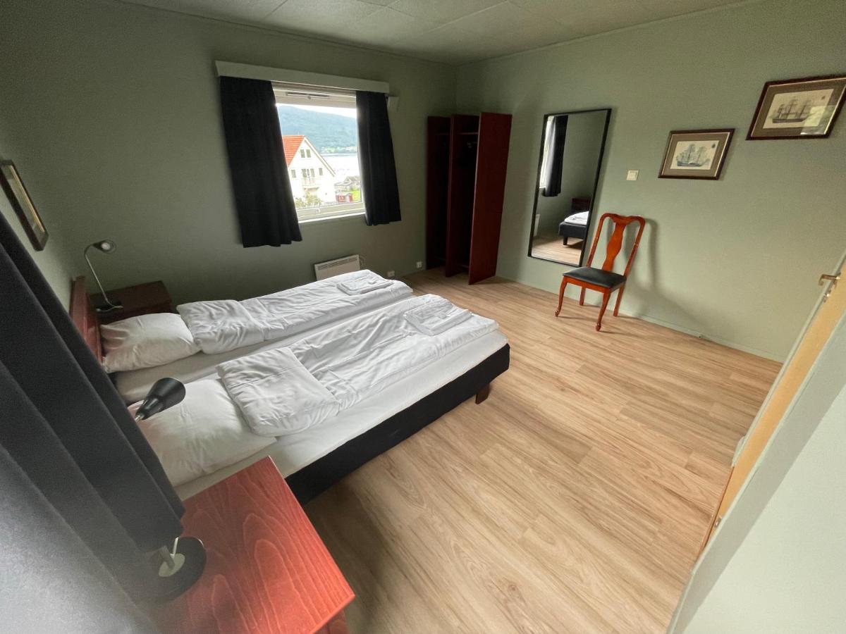Dreibettzimmer