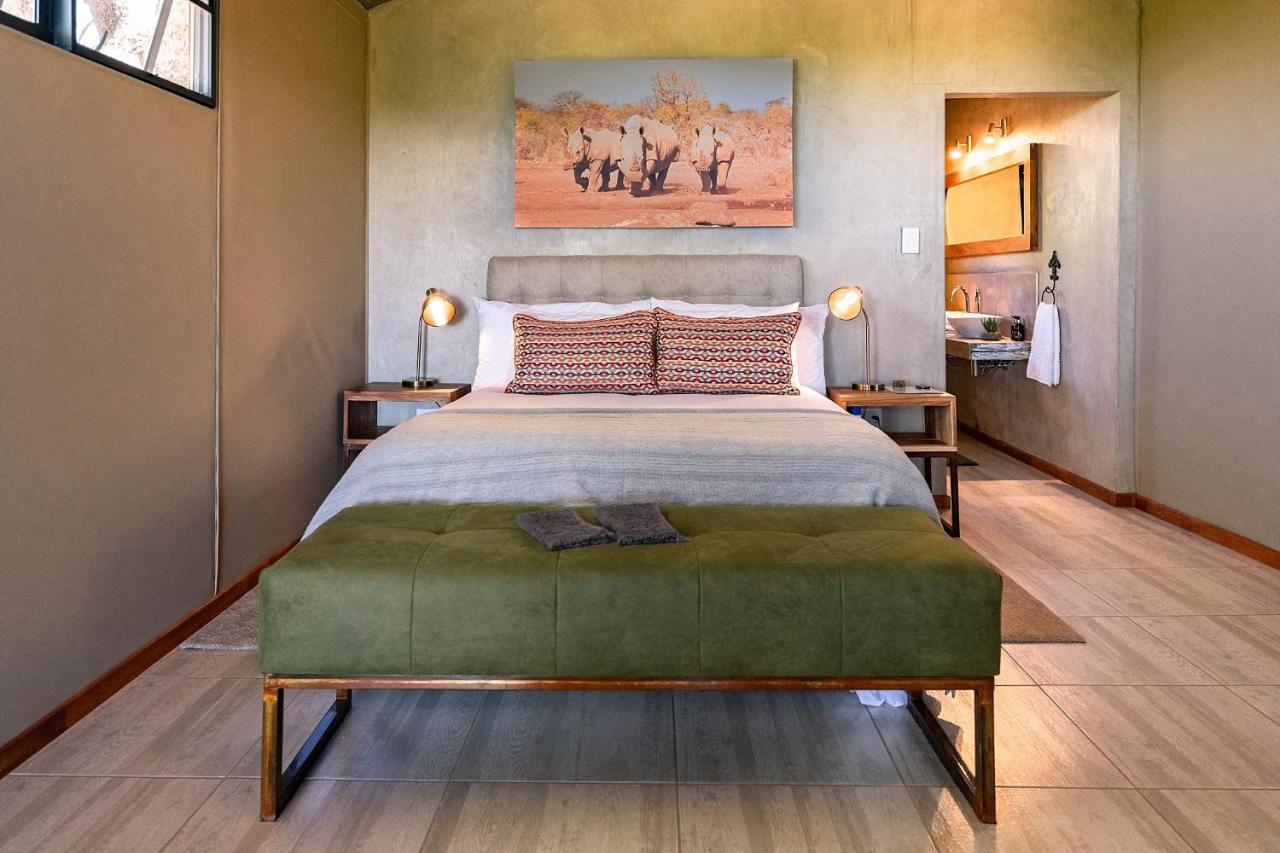 Luxury Queen Room