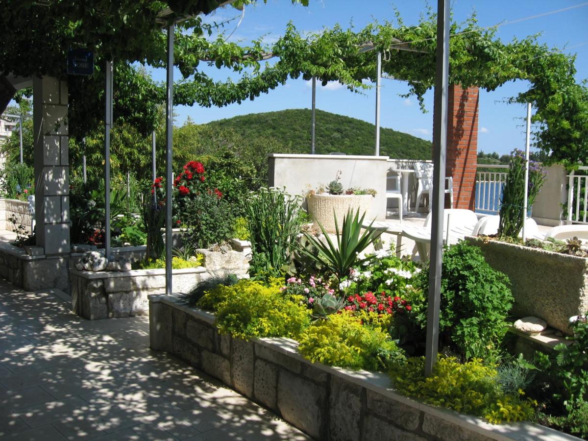 Studio with Terrace and Sea View