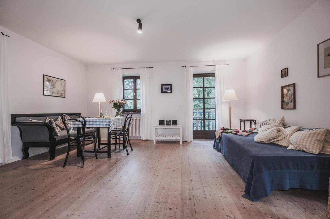 Ferienwohnung Tausendfreund am Chiemsee - B&B Breitbrunn am Chiemsee