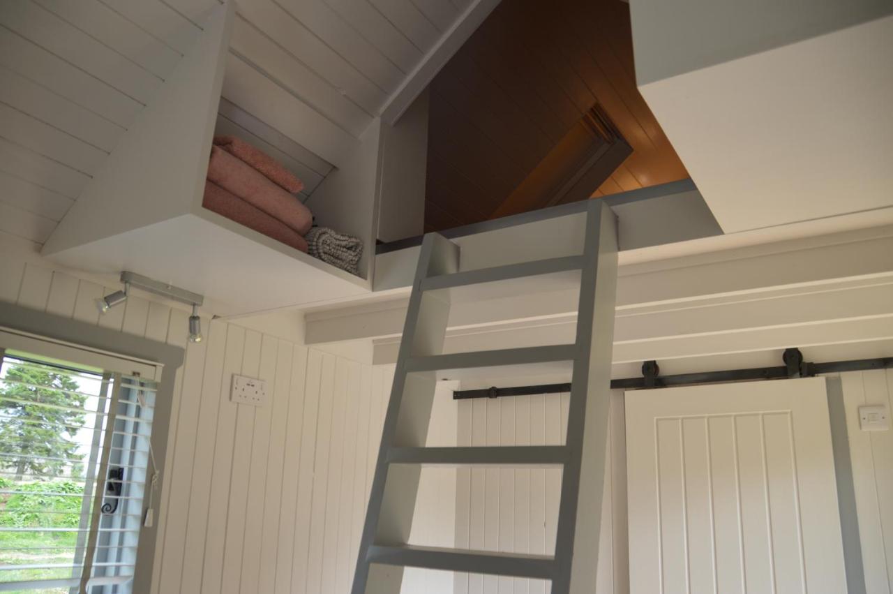 Corriemuckloch Unique Huts - Bed and Breakfast Dunkeld