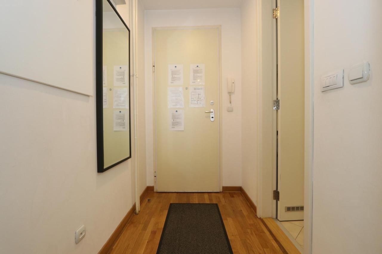 New Belgrade Apartment Belville, parking 5 evra dan - Chambres d'hôtes Belgrade