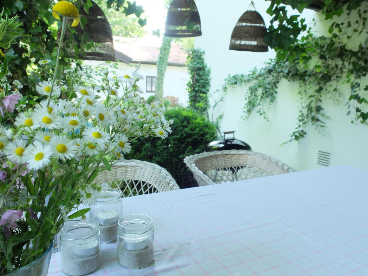 Gartenwohnung Tausendfreund am Chiemsee - B&B