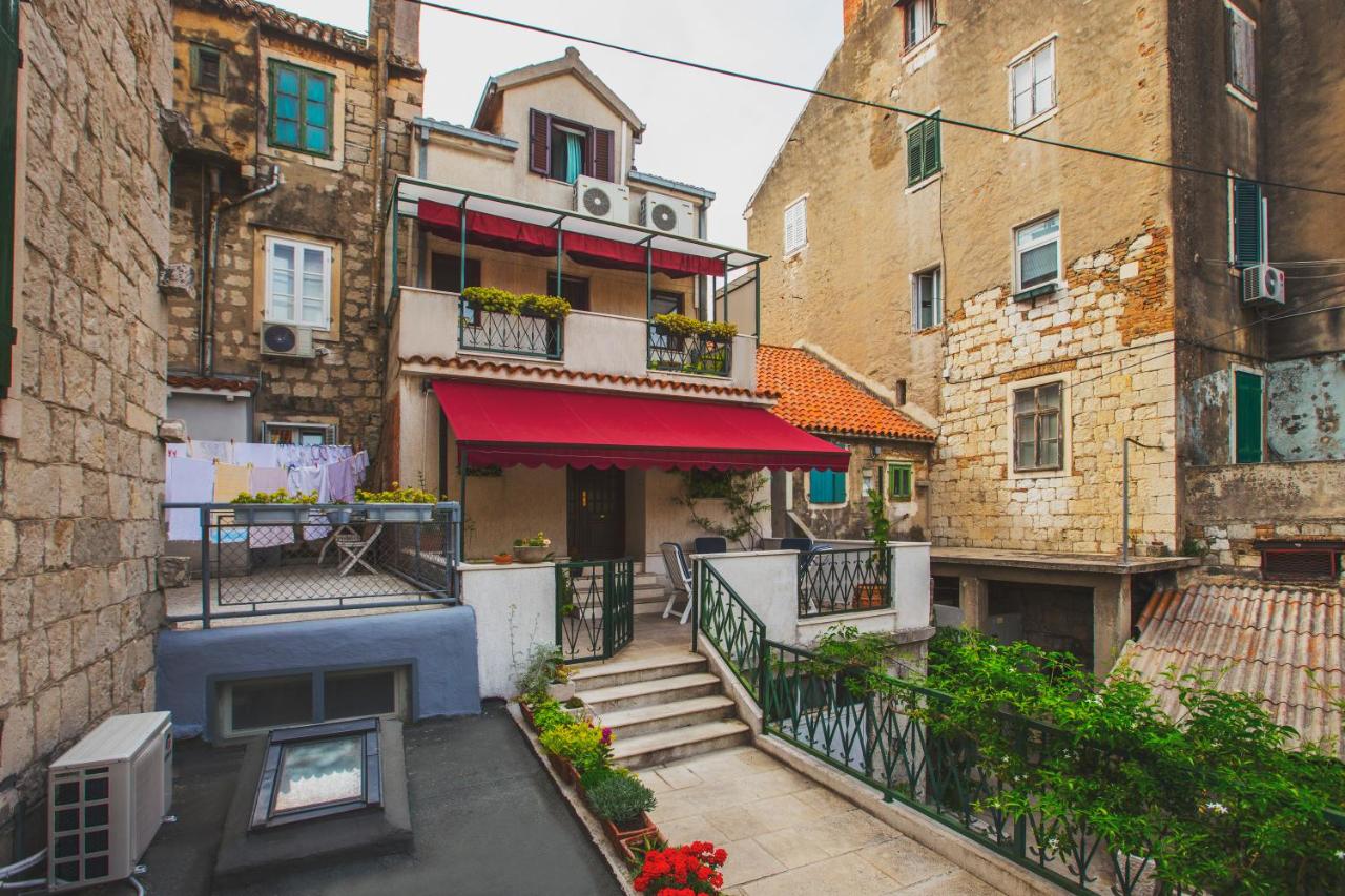 Guesthouse Fjaka - B&B