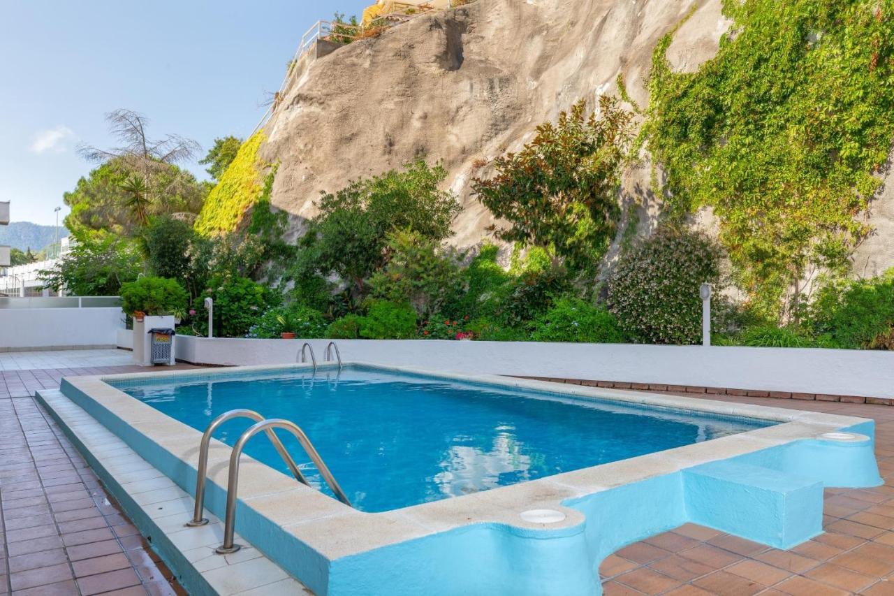 LETS HOLIDAYS Pool apartment near beach 5 - B&B