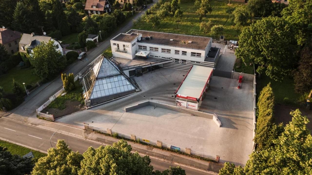 Pyramida Broumov - B&B