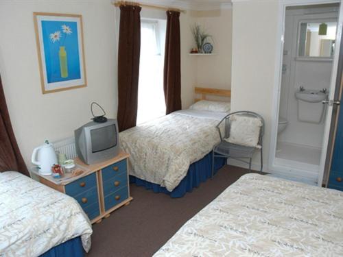 B&B Folkestone - Kentmere Guest House - Bed and Breakfast Folkestone