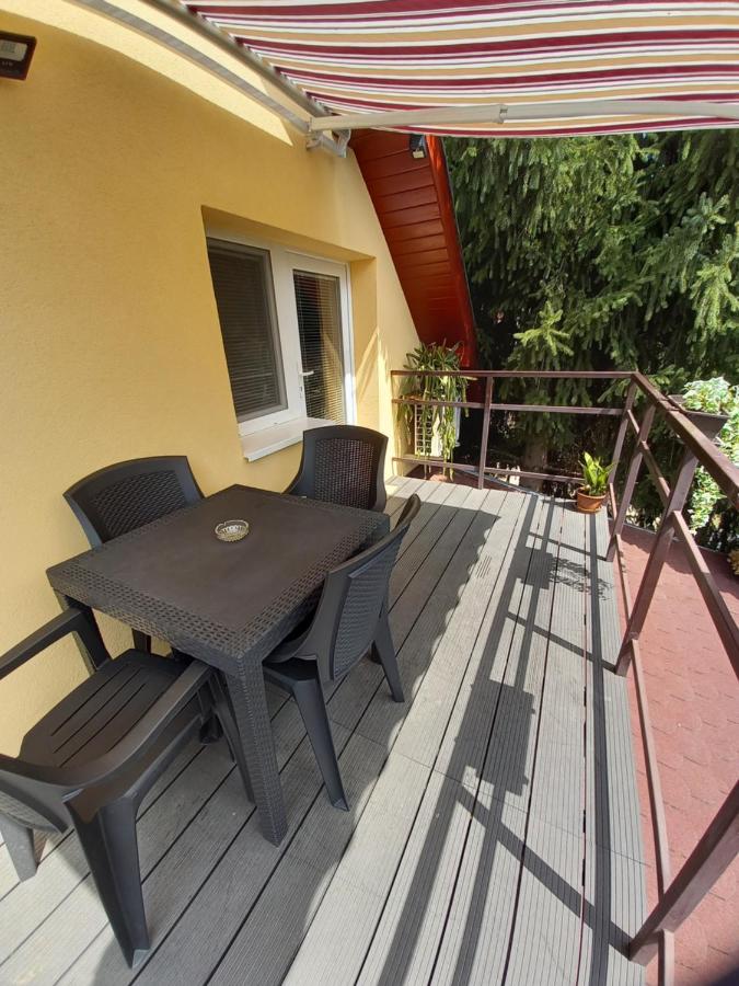 Apartment mit 2 Schlafzimmern und Balkon