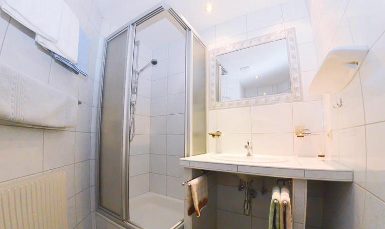 One-Bedroom Apartment with Balcony