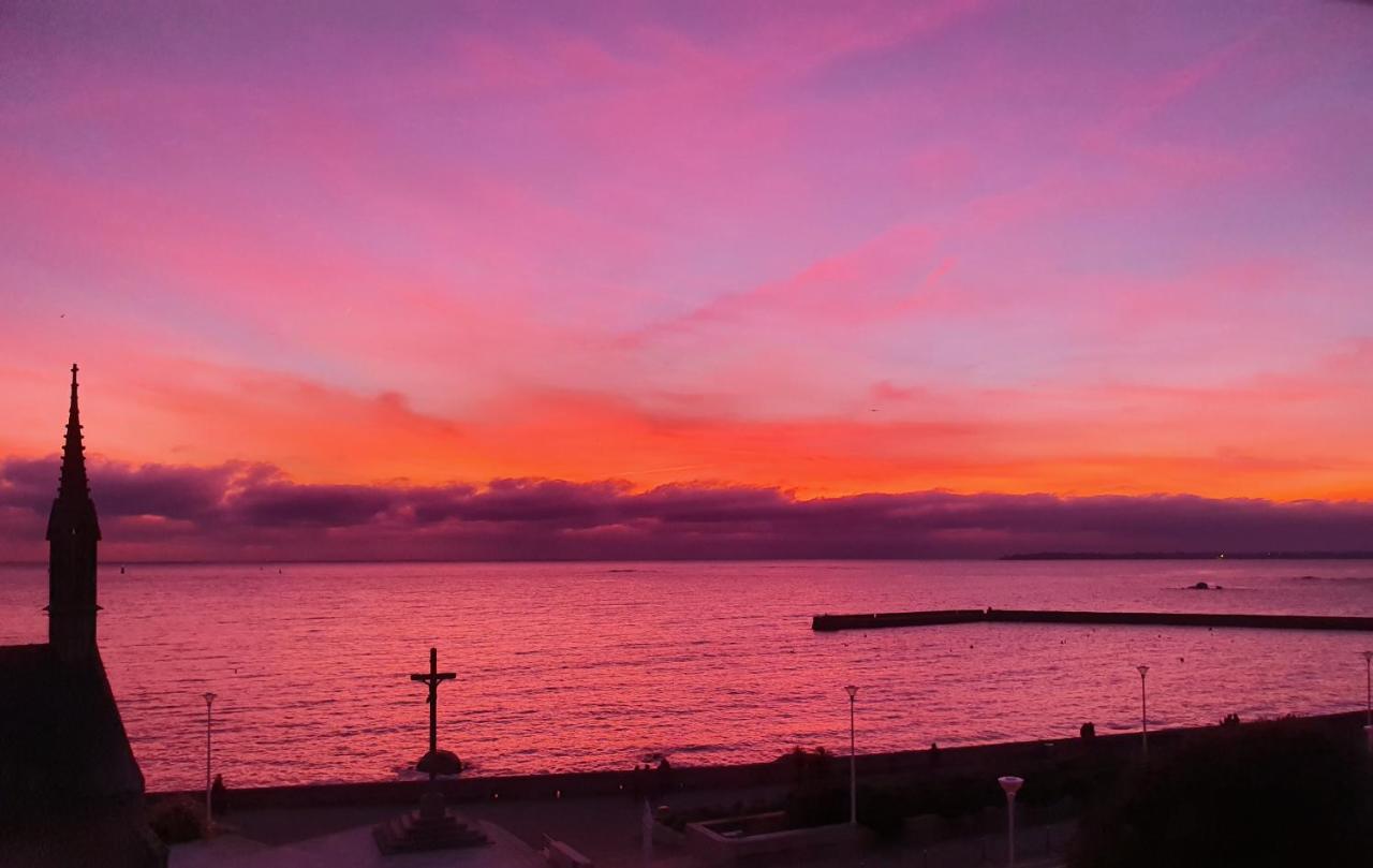 B&B Concarneau - LE PHARE DE LA CROIX pleine vue mer centre ville - Bed and Breakfast Concarneau