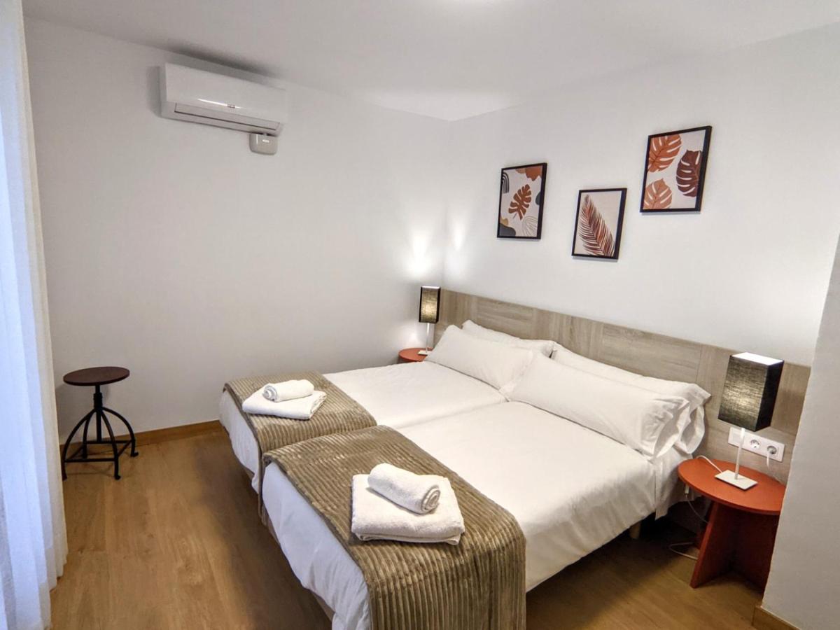 Two-Bedroom Deluxe Apartment with Balcony