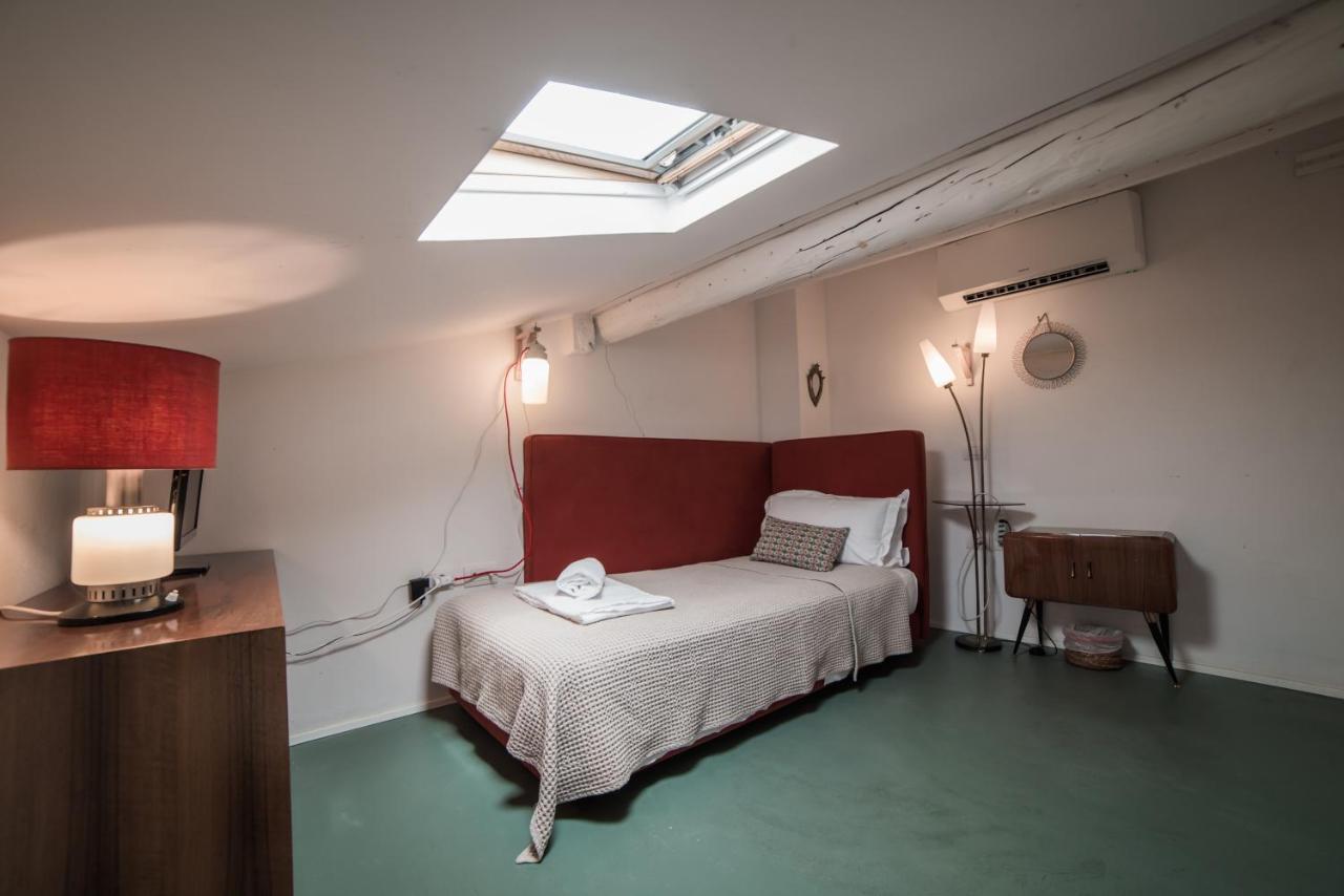 Single Room with Private External Bathroom