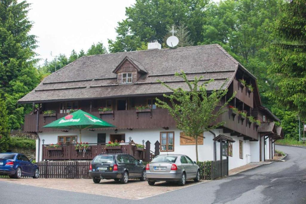 B&B Železná Ruda - Penzion U Zlomené lyže - Bed and Breakfast Železná Ruda