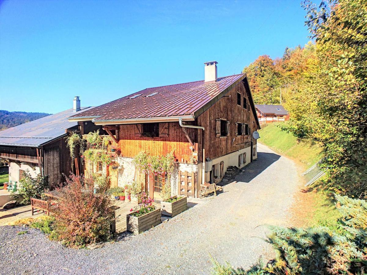 B&B Arâches-la-Frasse - Beautiful renovated chalet near ski resort France - Bed and Breakfast Arâches-la-Frasse