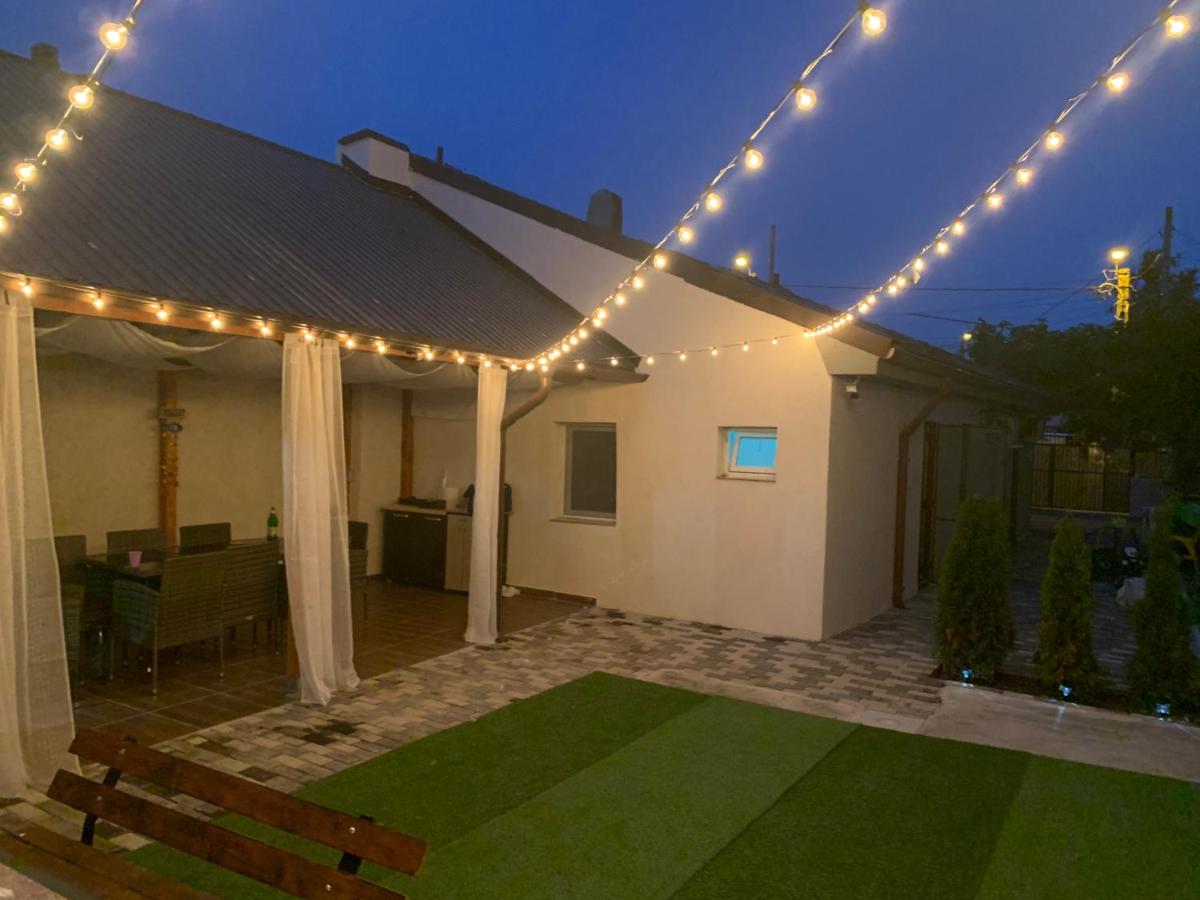 Casa Anastasia-Constanta Delfinariu - B&B Constanța