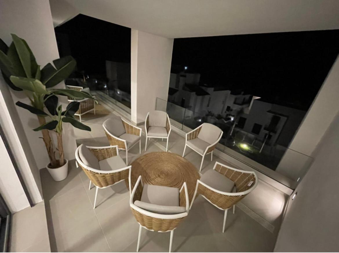 AMAZING 3bedroom sea view apartment LINKS II Alcaidesa SPAIN - B&B